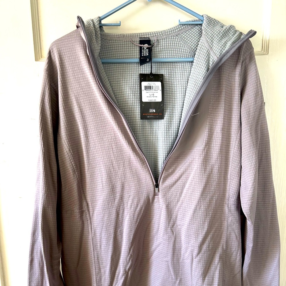 Mountain Hardware NWT lightweight pullover